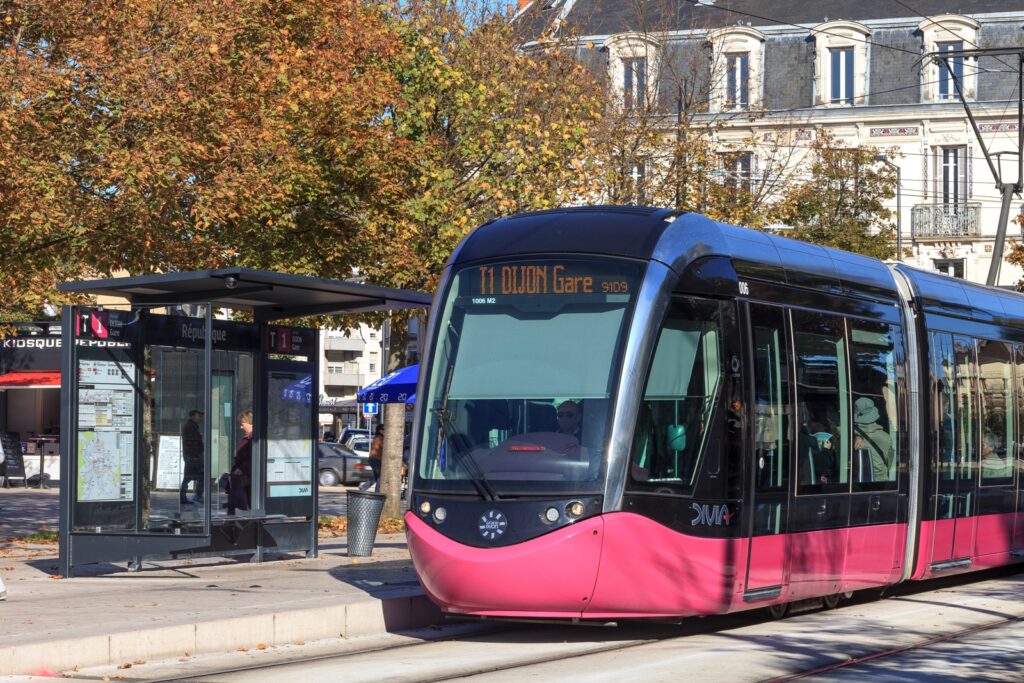 Projet de la ligne T3 à Dijon : une concertation jugée insuffisante par l’association Construire Dijon Autrement